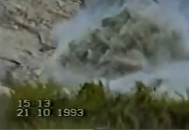 Vídeo de rompimento de uma barragem
